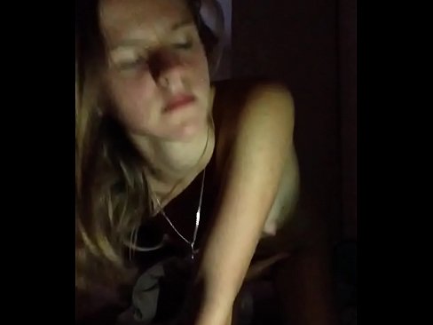 ❤️ Een meisje masturbeert en komt klaar Fuck video at nl.91sexy.top